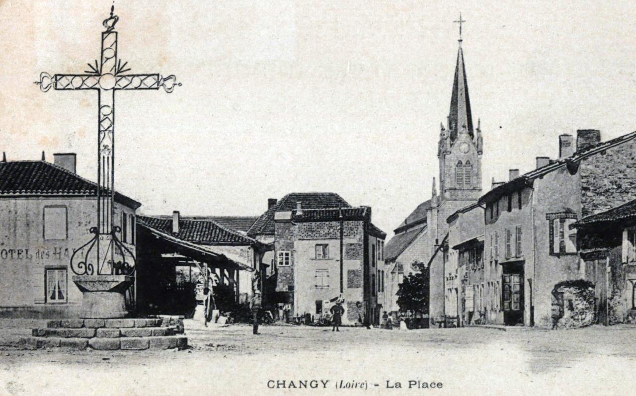 Place du Champ de Foire (CHANGY)